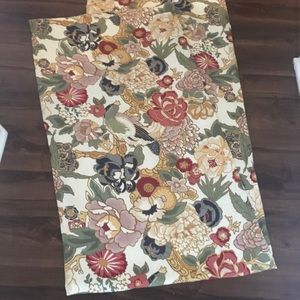 Pottery Barn 2 panels of floral curtains 96”x46”